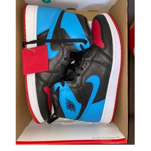 AIR JORDAN 1 HIGH OG 'UNC TO CHICAGO'